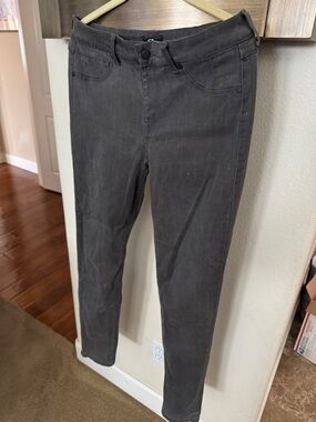 G by Giuliana Dark Gray Skinny Jeans